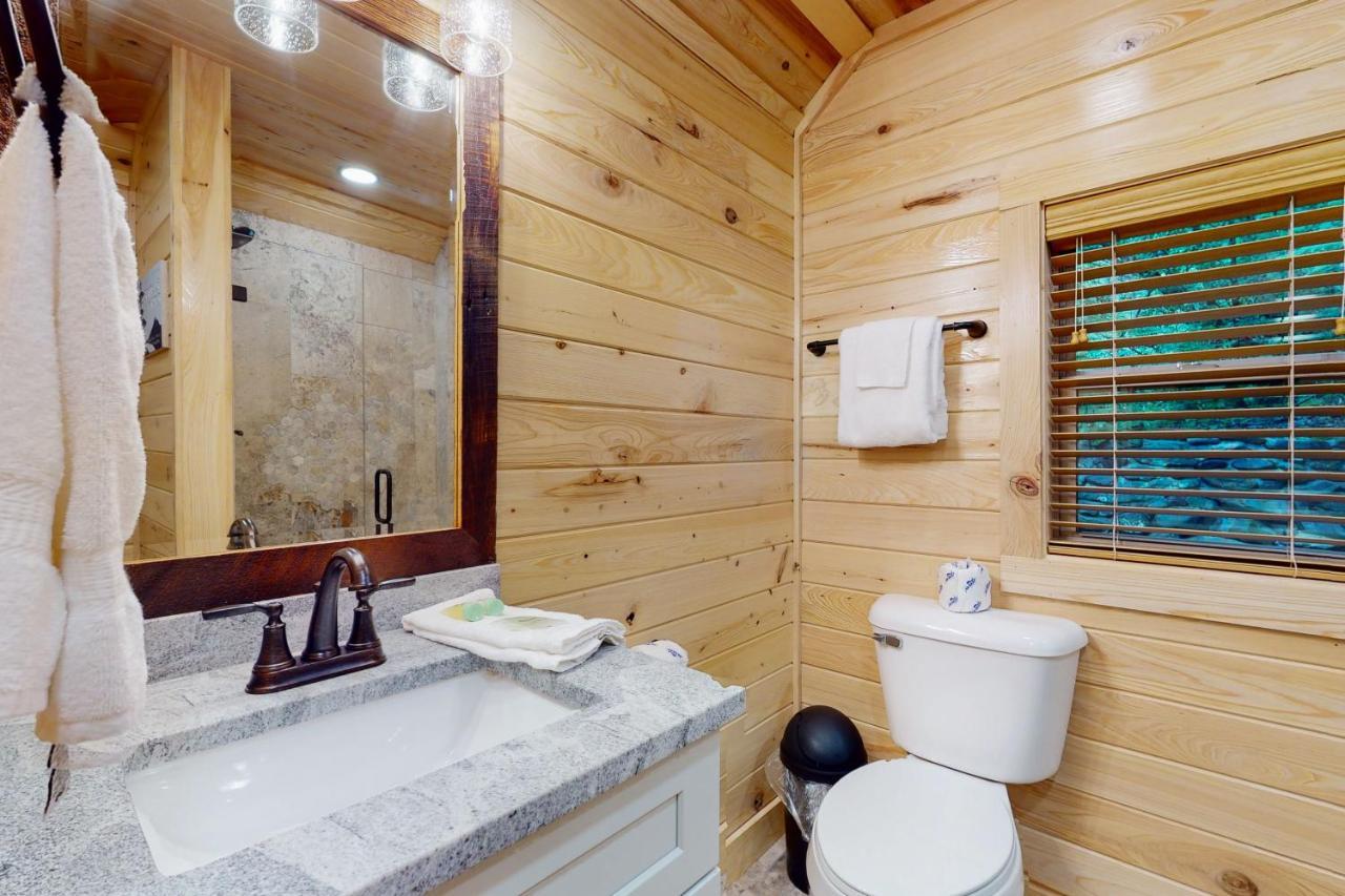 Down The Creek Villa Gatlinburg Exterior photo