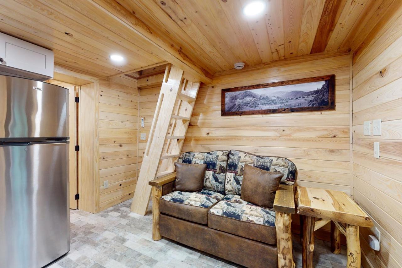 Down The Creek Villa Gatlinburg Exterior photo